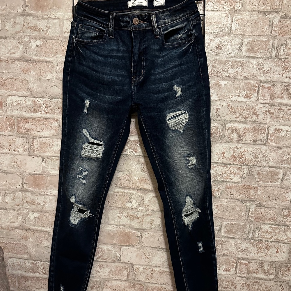 KanCan Distressed Curvy Skinny Jeans size 26